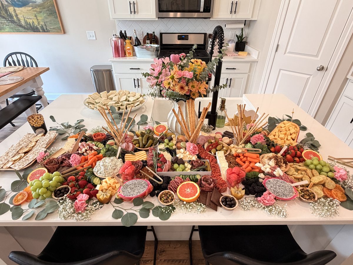 Better Bee Grazing table display